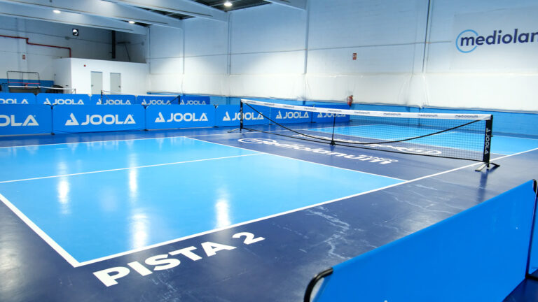 Pickleball Indoor Cuarte de Huerva dinkeando